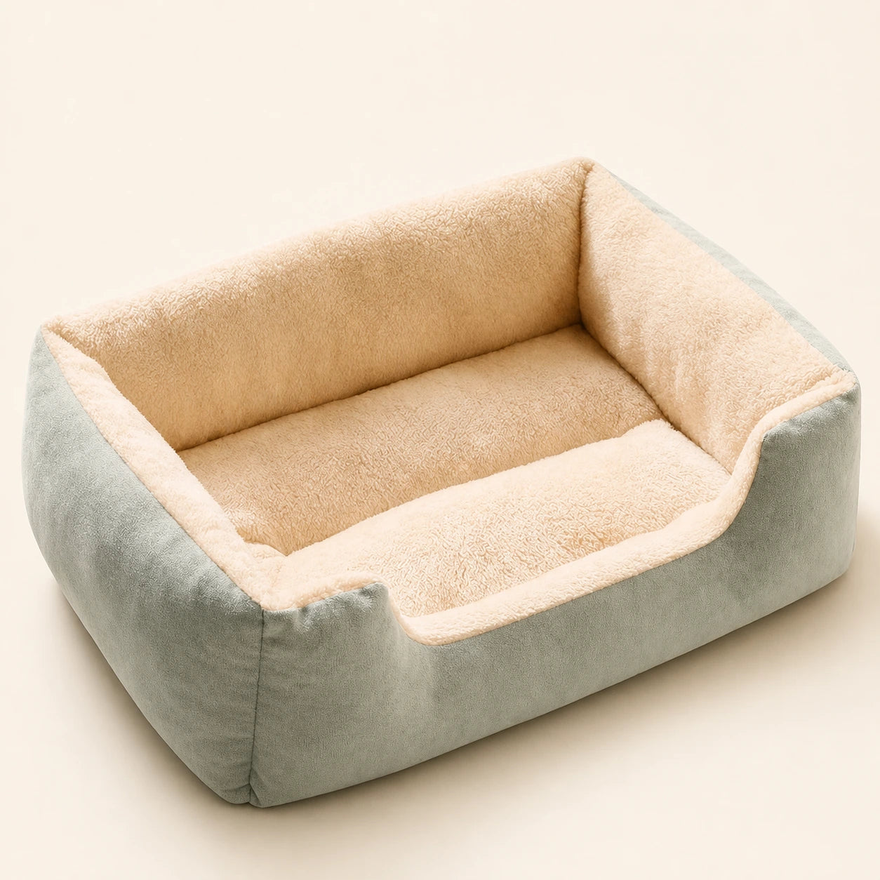 Panier rectangulaire vert et crème pour chat