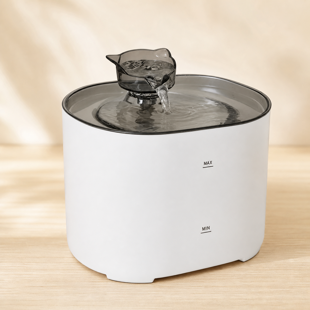 Fontaine à eau silencieuse pour chat de 2,2 L en blanc